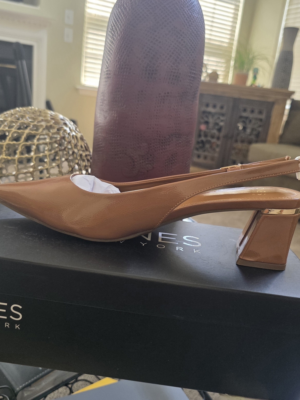JNY Dark Nude Crinkle Slingback Pointed Block Heel. NEW W/O TAGS